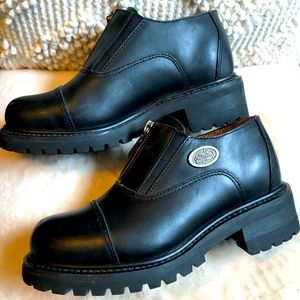 ** LAST CHANCE- EUC Ladies’ Easyriders Black Leather Shoes